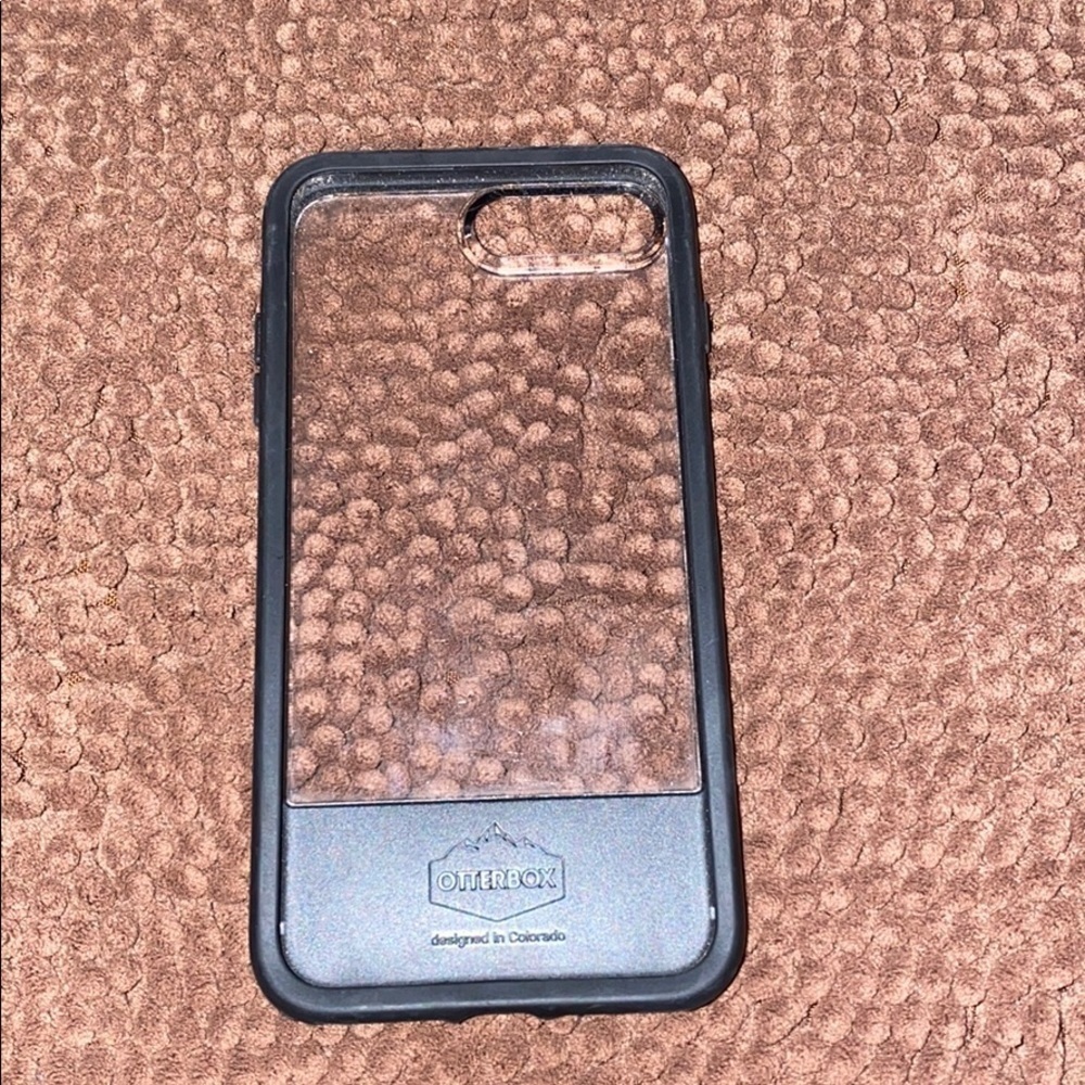 Used iphone 8plus otterbox - Picture 2 of 7
